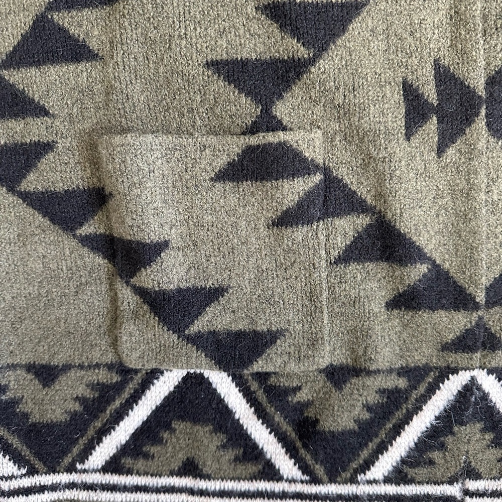 NWT Frye Knee Length Green and Black Patterned Women's Sweater - Picture 3 of 5